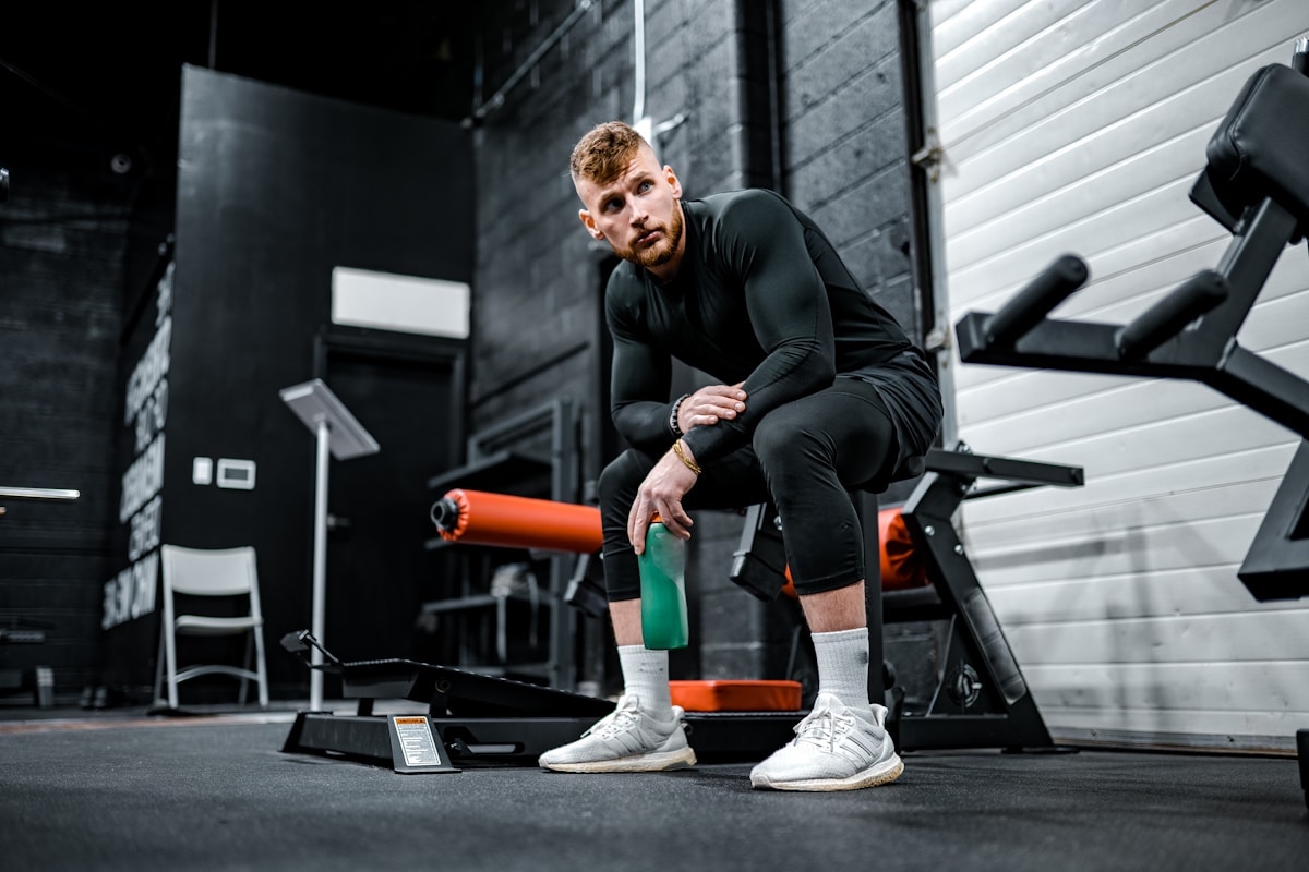 Contact us head image